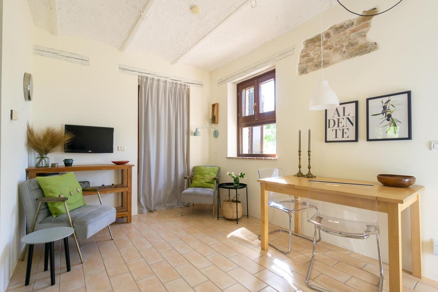 Rosa Nel Pozzo Apartments And B&B San Pietro  Exterior foto